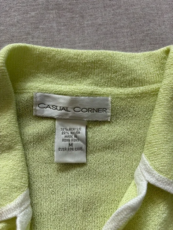 Casual Corner 90s vintage mint yellow top. - Picture 10 of 10